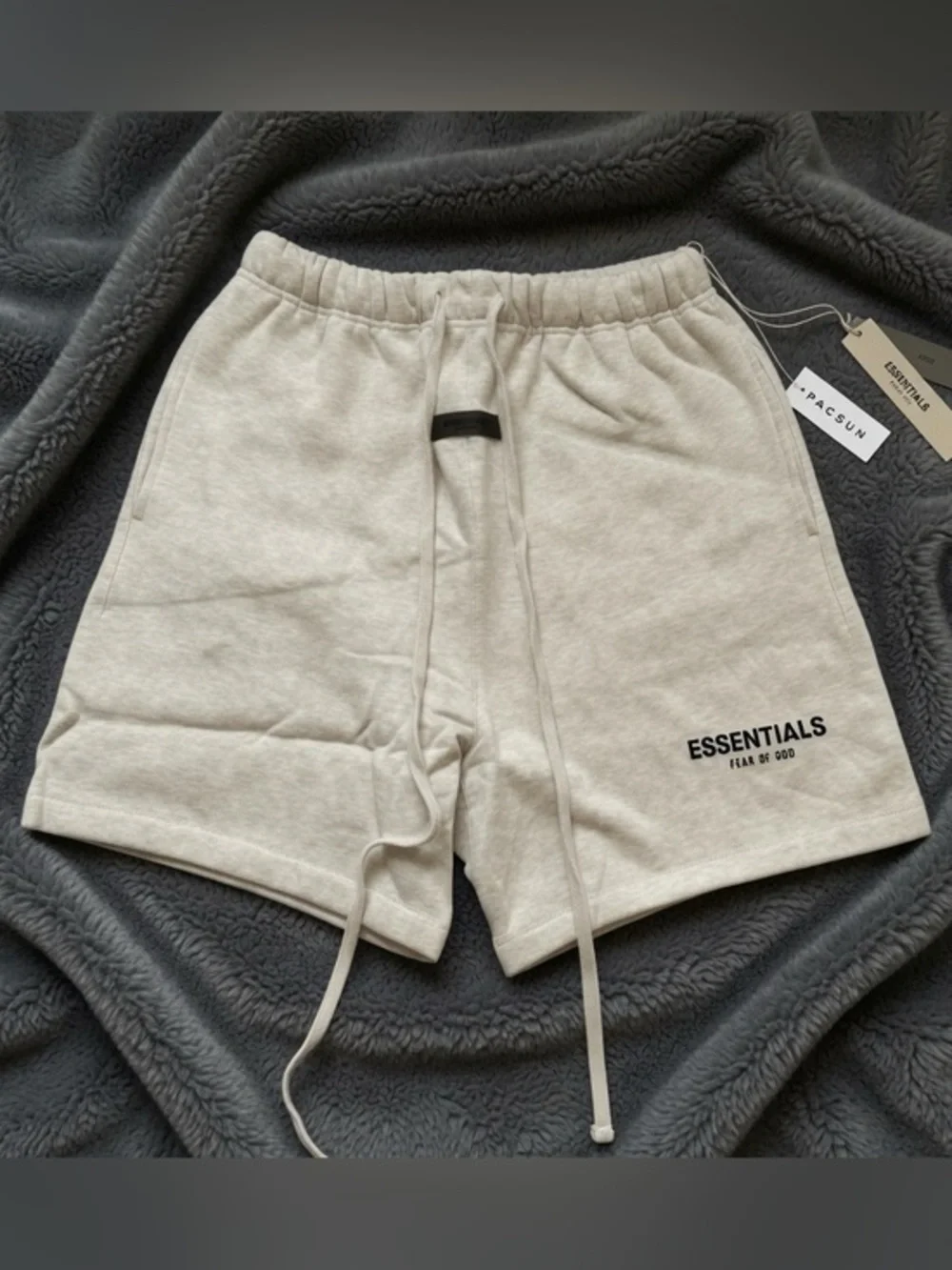 Essentials Fear of God Men’s Shorts Light Oatmeal